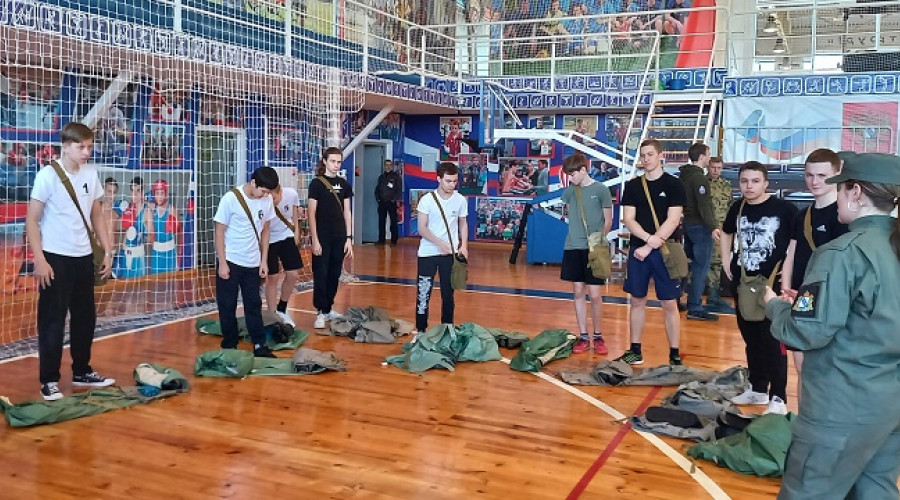 Льговские школьники готовятся к Зарнице. Советскую военно-патриотическую игру возрождает «Движение Первых»